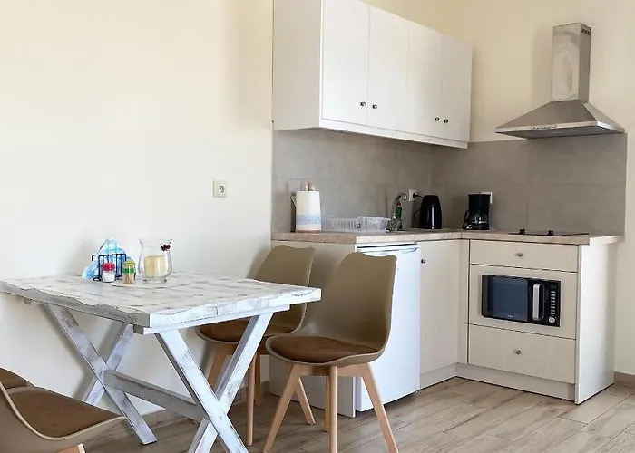 Апартаменты Michail Karpathos