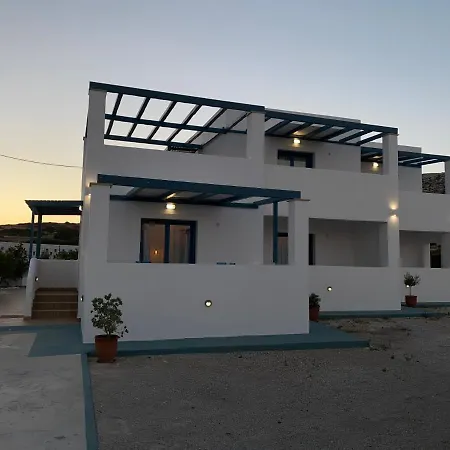 Michail Karpathos אפיארטיס