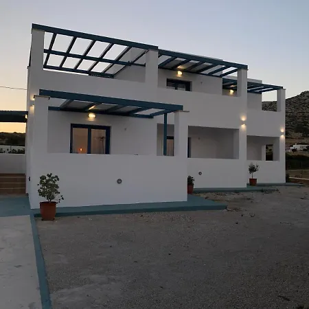 Michail Karpathos דירה *